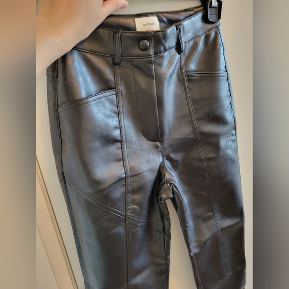 Aritzia Vegan Leather Pants - Picture 6 of 7